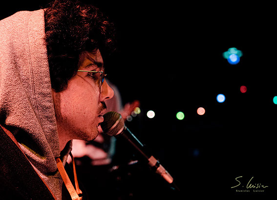 Une voiture devant une cathédrale - Liège 2017