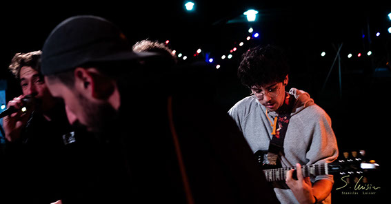 Une voiture devant une cathédrale - Liège 2017